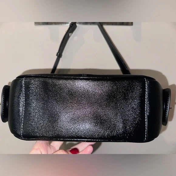 Marc Jacobs Signet Turnlock Leather Shoulder Bag â Pristine ⨠Retail: $458 - Picture 15 of 16